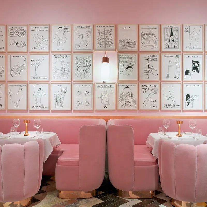 Pink hall lounge